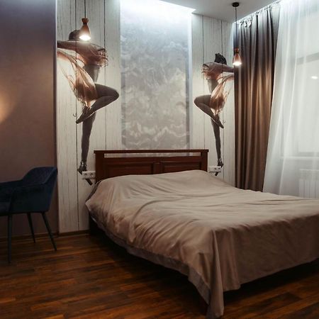 Апартаменты Центр Uman Square Apartment Luaran gambar